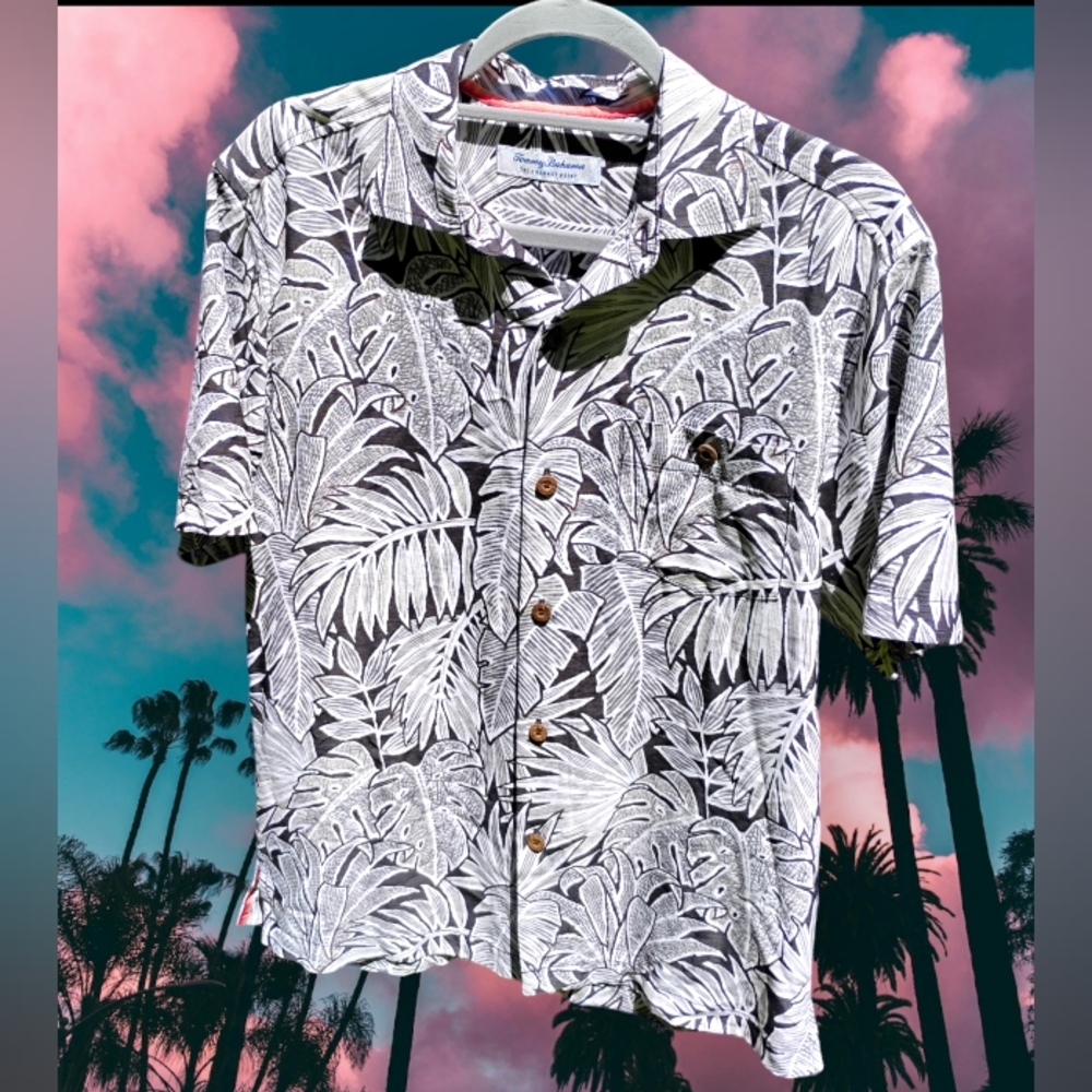 Tommy Bahama Black & White Short Sleeve Button-up Small Shirt